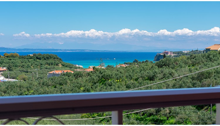 Pantheon Hotel - NR, Закинф